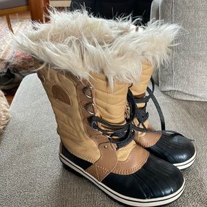 Girls Tofino boot